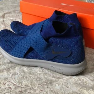 Nike Free Run Motion Flyknit 2017